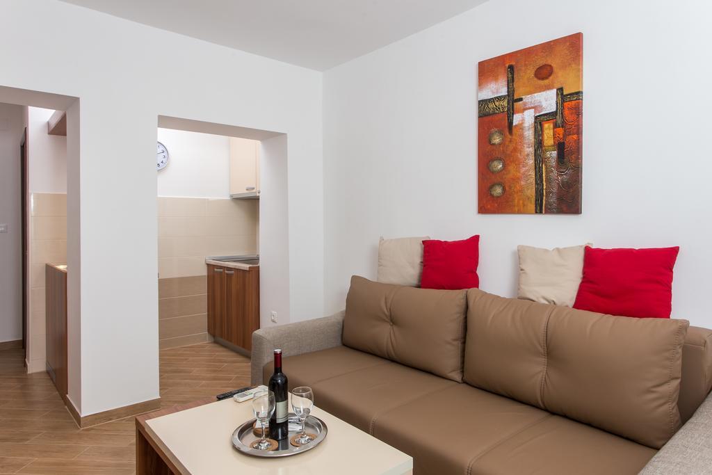 Apartments Gravosa- Free Parking Дубровник Экстерьер фото