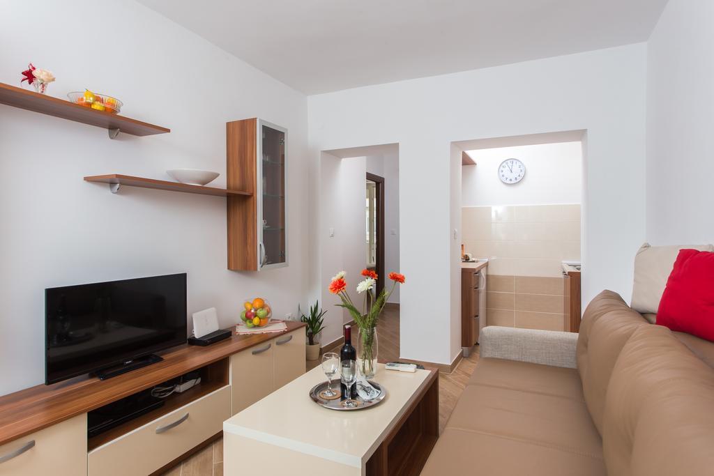 Apartments Gravosa- Free Parking Дубровник Экстерьер фото